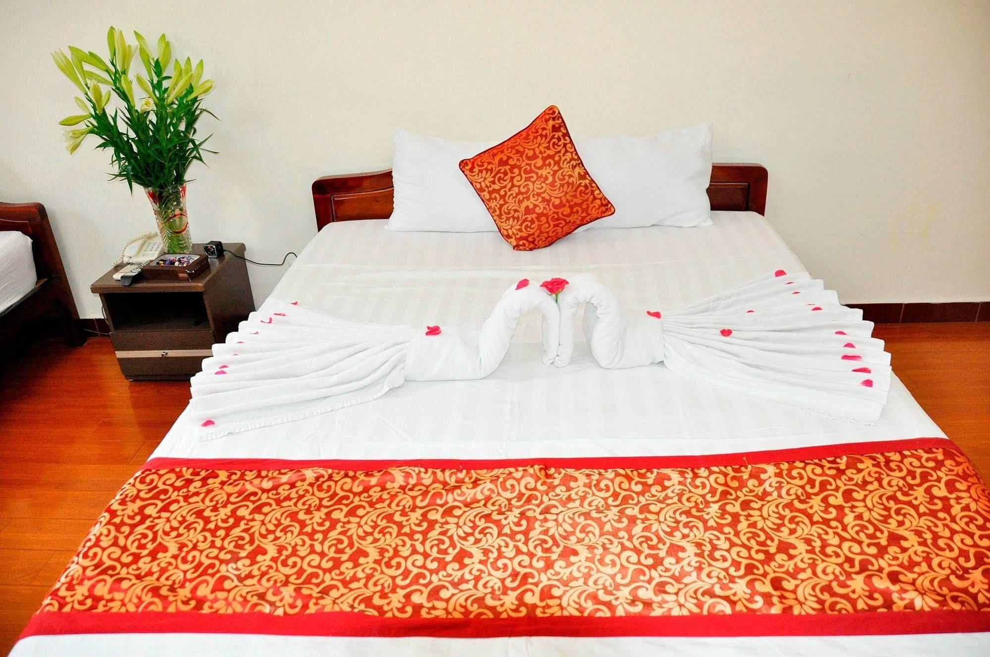 Grand Holiday Hotel 2 Hanoi Buitenkant foto