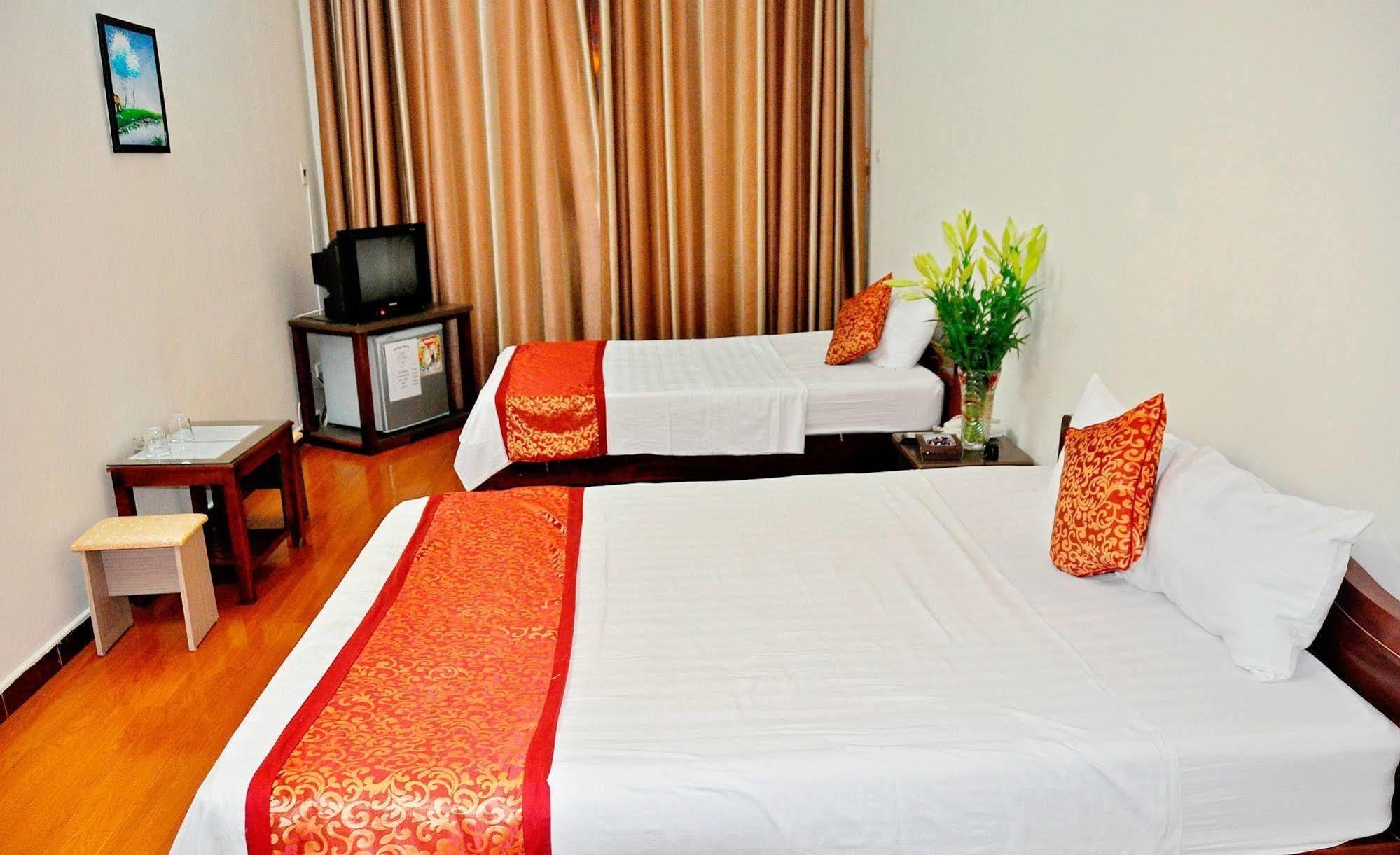 Grand Holiday Hotel 2 Hanoi Buitenkant foto